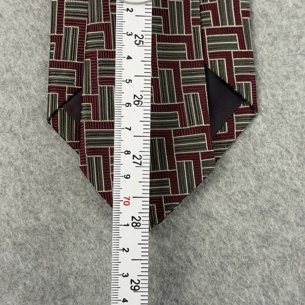 Vintage Garrick Anderson Edward Gray Silk Tie Burgundy Geometric USA 56x3.9" - Picture 6 of 7